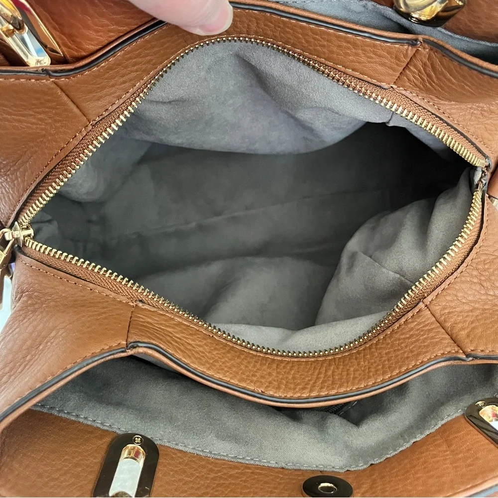 Vince Camuto gently preowned